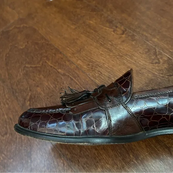 Johnston and Murphy Dapper Brown Tassel Loafers, Crocodile Embossed, Size 10.5