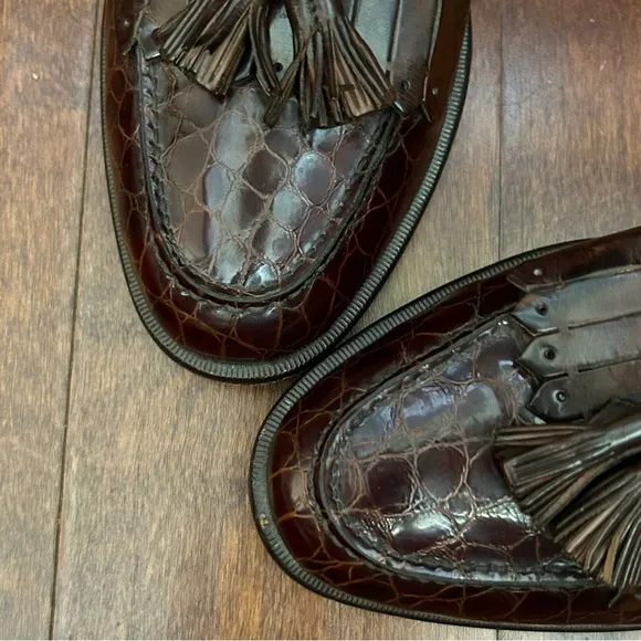 Johnston and Murphy Dapper Brown Tassel Loafers, Crocodile Embossed, Size 10.5