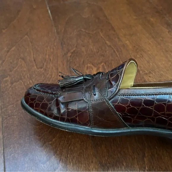 Johnston and Murphy Dapper Brown Tassel Loafers, Crocodile Embossed, Size 10.5