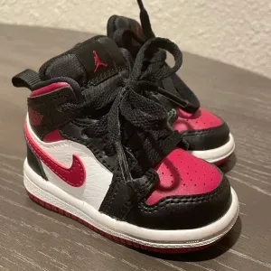 Jordan 1 mid bred toe toddler shoes