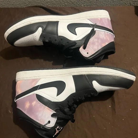Jordan Men's Sneakers - Black, White, and Pink Air Jordan 1 Zen Master Mid