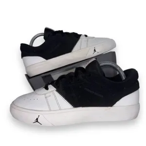 Jordan Series.03 ES 'Black White' DN1856-061 Men's 7.5 Women's 9