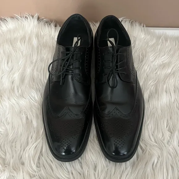 {Joseph Abboud} Wingtip Oxford Leather Shoes in Black - Mens 10.5 D