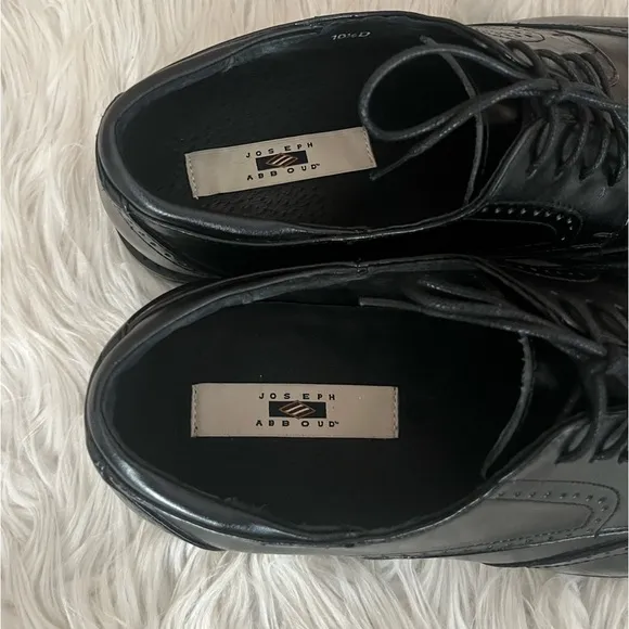 {Joseph Abboud} Wingtip Oxford Leather Shoes in Black - Mens 10.5 D