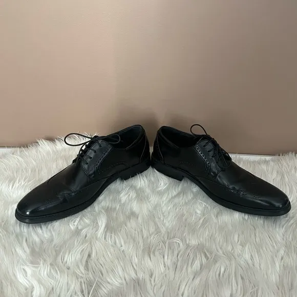{Joseph Abboud} Wingtip Oxford Leather Shoes in Black - Mens 10.5 D