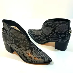Kaanas~Woman Size 6M~Grey Snake Booties Bellone Open Front Shoes NEW
