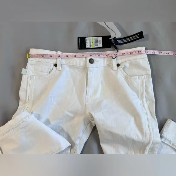 Karl Lagerfeld‎ White Brand New  Jeans Size 4 Side Fringe bottom hem Women’s