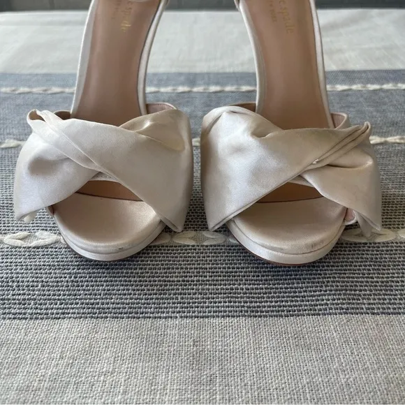 Kate Spade Bridal Bow Heeled Sandals Platform Ivory Satin Size 6