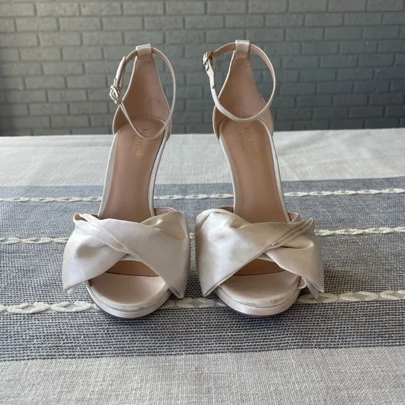Kate Spade Bridal Bow Heeled Sandals Platform Ivory Satin Size 6