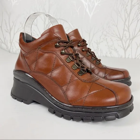 KENNETH COLE REACTION Y2K Brown Leather Chunky Lug Sole Shoes 7M Boots