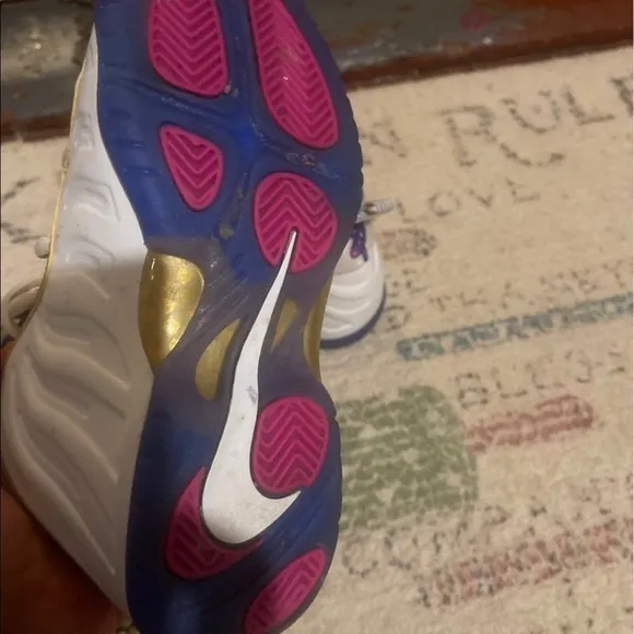 KIDS Nike Posite one shoes