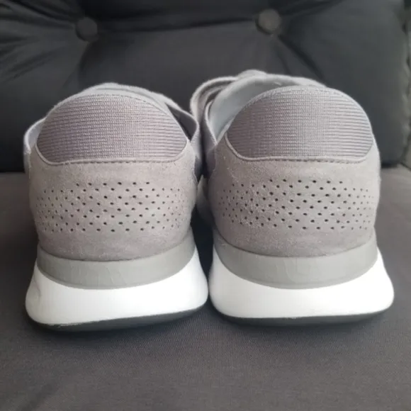 Kizik Lima Comfort Sneakers (Mens 12 Womens 13.5) Gray Hands Free Shoes