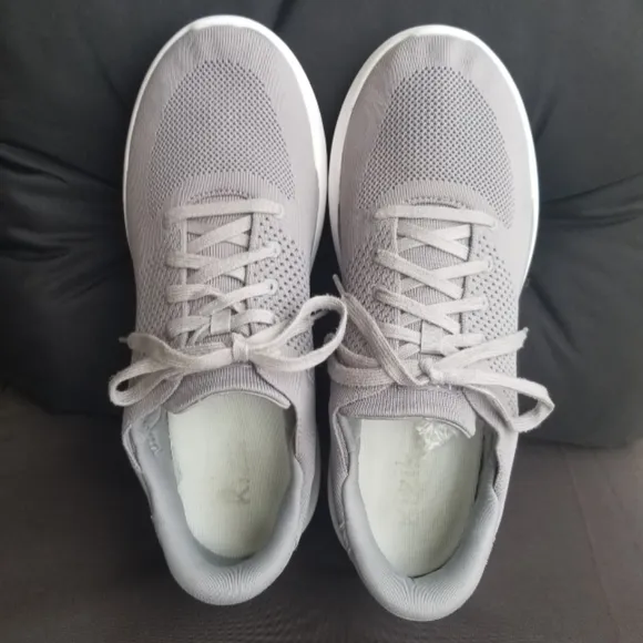 Kizik Lima Comfort Sneakers (Mens 12 Womens 13.5) Gray Hands Free Shoes