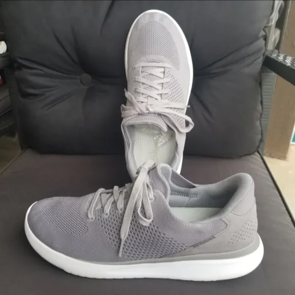 Kizik Lima Comfort Sneakers (Mens 12 Womens 13.5) Gray Hands Free Shoes