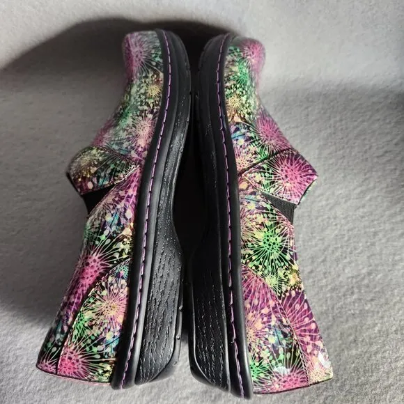 Klogs Shoes Women's 10.5 Multicolor Closed Clog Imperial Dandelion Print Patent