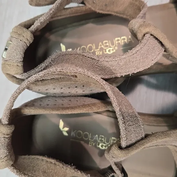 Koolaburra by Ugg Australia Women Ashlyn Leather Open Toe Heels Sandals shoes 9