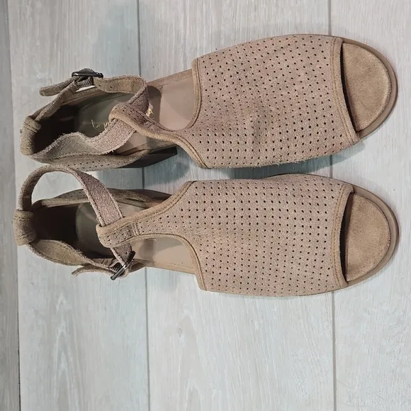 Koolaburra by Ugg Australia Women Ashlyn Leather Open Toe Heels Sandals shoes 9