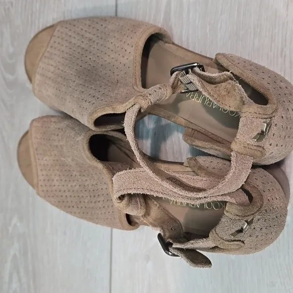 Koolaburra by Ugg Australia Women Ashlyn Leather Open Toe Heels Sandals shoes 9