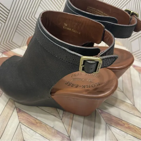 KORK-EASE BERIT PEEP TOE BLACK‎ LEATHER L2