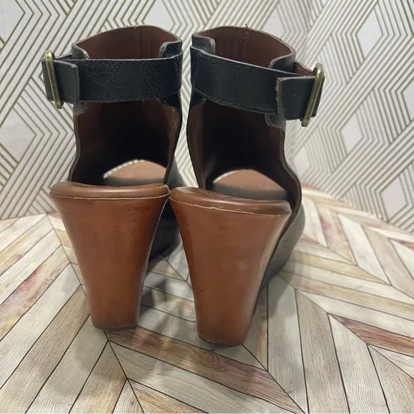 KORK-EASE BERIT PEEP TOE BLACK‎ LEATHER L2