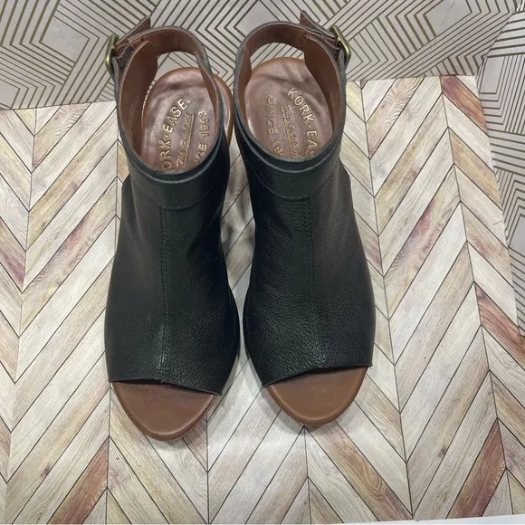 KORK-EASE BERIT PEEP TOE BLACK‎ LEATHER L2