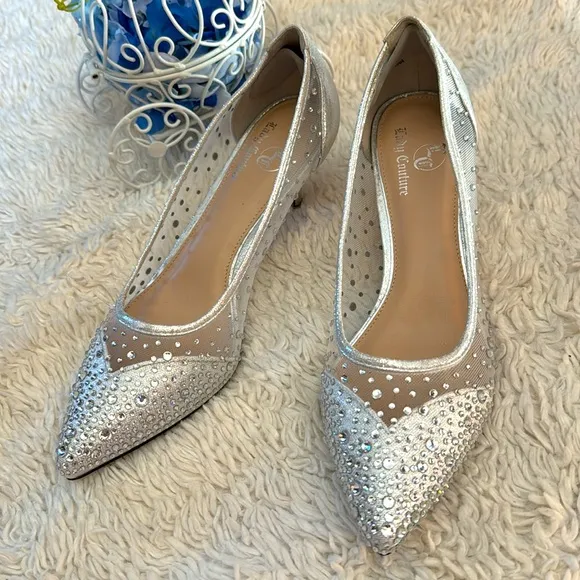 Lady Couture Silk Silver Embellished Kitten Heels size 39