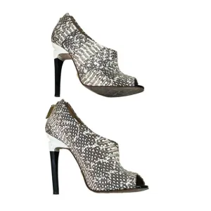 l.a.m.b. gwen stefani snake skin open toe bootie‎ 7M zip back closure