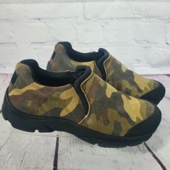 Land's End Youth Size 4 Camouflage Suede All Weather Moc Shoes