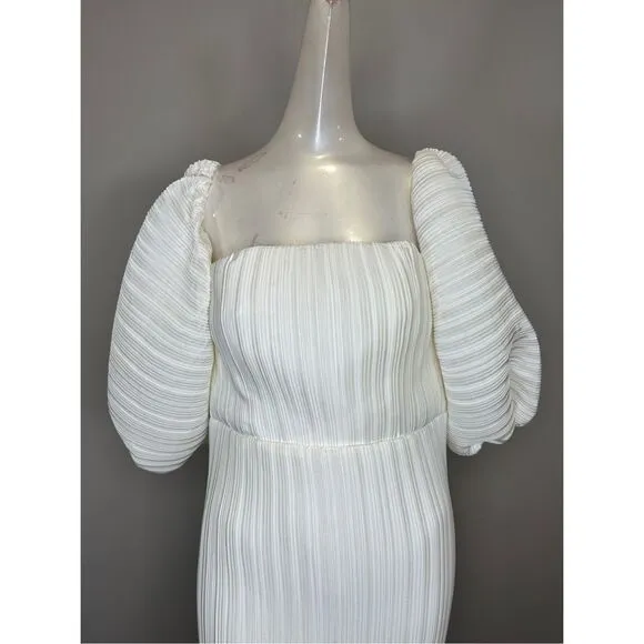 L'Idée Bridal Sirene Puff-Sleeve Gown Size US6 $475