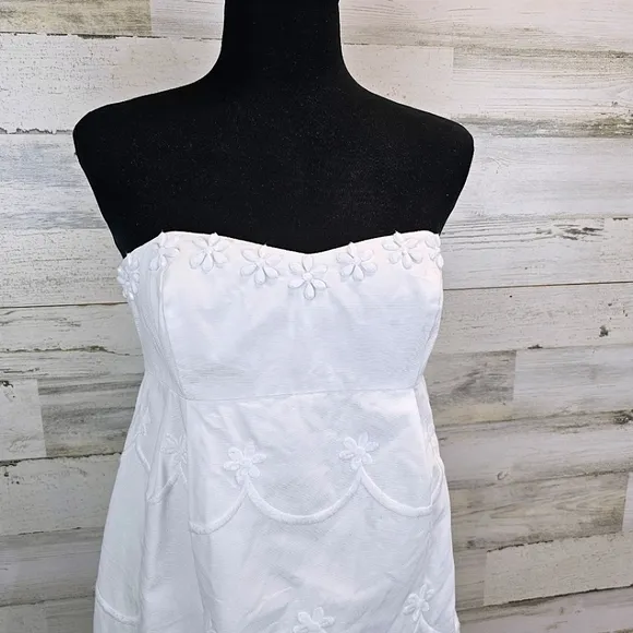 Lilly Pulitzer White Embroidered &amp; Beaded Strapless Mini Dress Sz 4 Boho Beachy