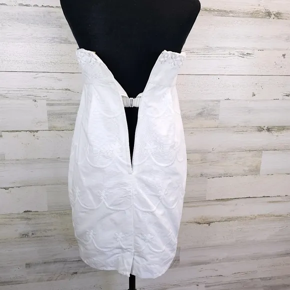 Lilly Pulitzer White Embroidered &amp; Beaded Strapless Mini Dress Sz 4 Boho Beachy
