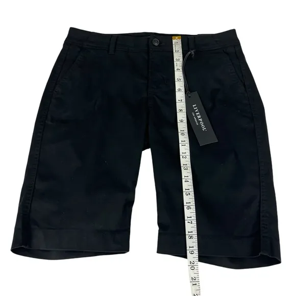 Liverpool Los Angeles Strech Bermuda Womens Black Shorts Size 4/27‎ - NWT