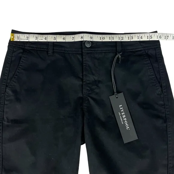 Liverpool Los Angeles Strech Bermuda Womens Black Shorts Size 4/27‎ - NWT