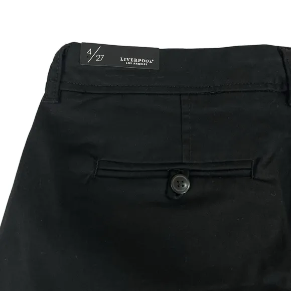 Liverpool Los Angeles Strech Bermuda Womens Black Shorts Size 4/27‎ - NWT