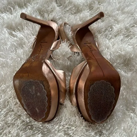 Lola Cruz Anthropologie Revolve Stiletto Platform blush metallic bow Sandal 39