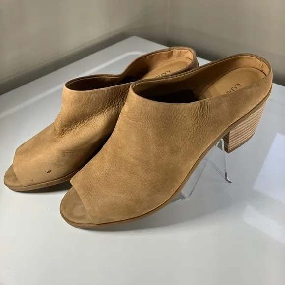 Lucky Brand Mules Size 8.5 Soft Leather Stacked Heel Open Toe *New Small Flaw*