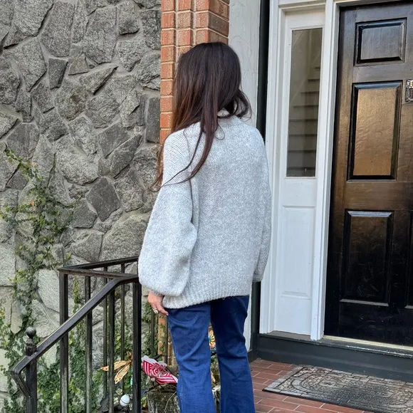 MADE IN ITALY OVERSIZED SMILE FABULOUS SWEATER