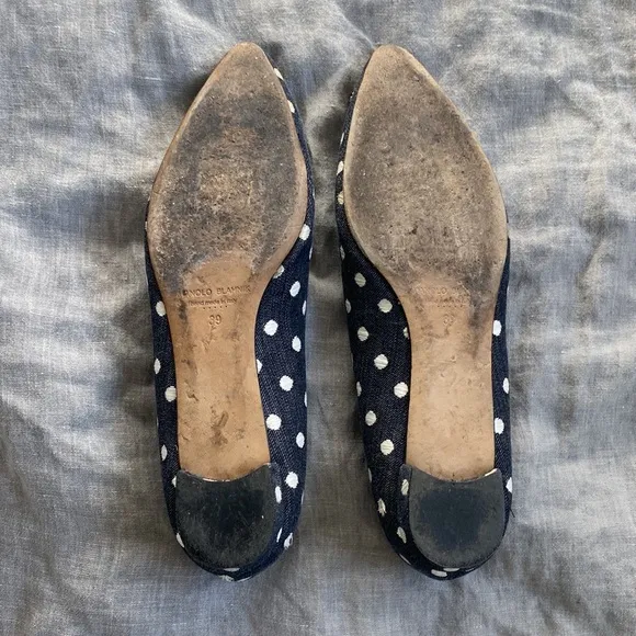 Manolo Blahnik Hagisi Denim Polka Dot Flats Navy Blue White Size 39