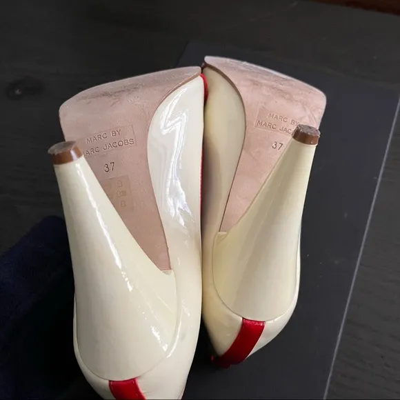 Marc by Marc Jacobs Buckle Heels Size 7