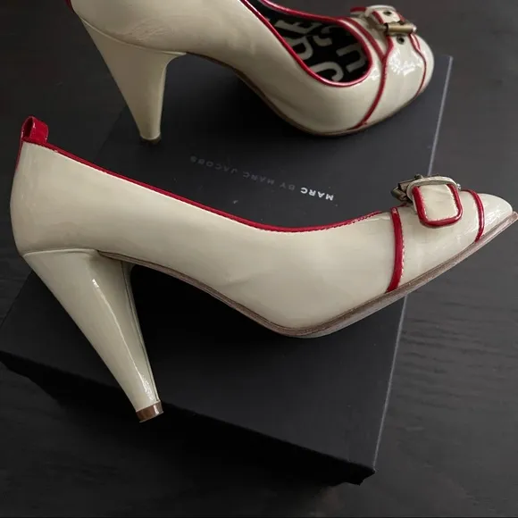 Marc by Marc Jacobs Buckle Heels Size 7
