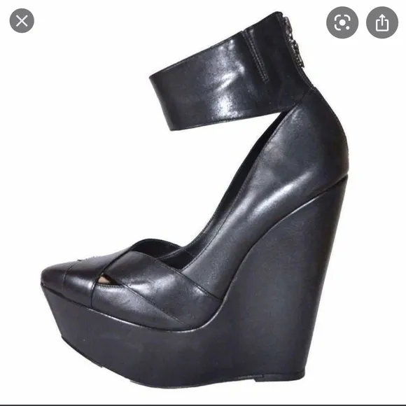 Max Azria Nayoko Shoes Sz 39