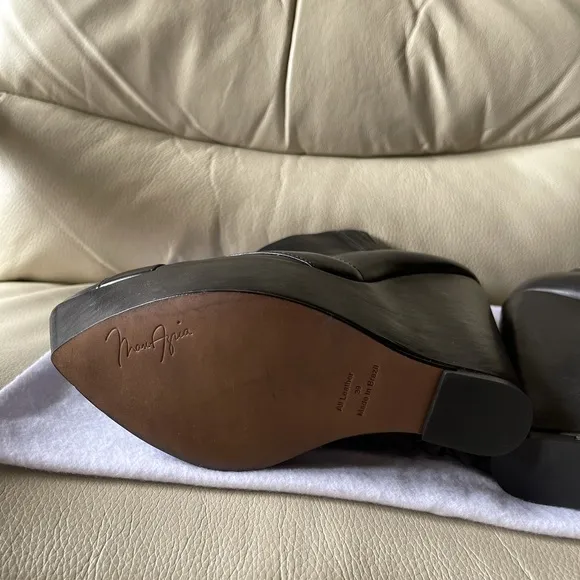 Max Azria Nayoko Shoes Sz 39