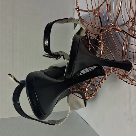 MAX DE CARLO Black and White Women's Heels