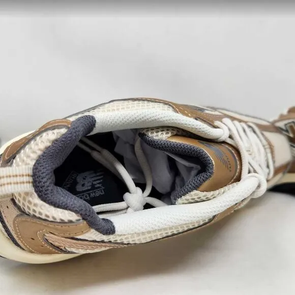 Men's 9.5 (Women's 11) New Balance X J Crew 530 sneakers Gold Metallic MR530LA