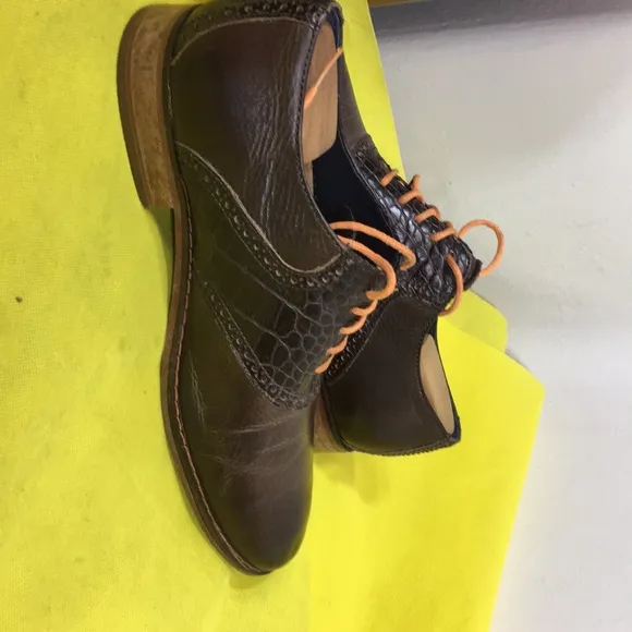 Men’s Cole Haan croc embossed saddle shoes