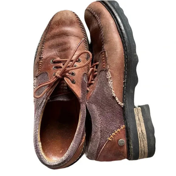 Mens Fluevog bankers size 9 Oxford lace up unique shoes