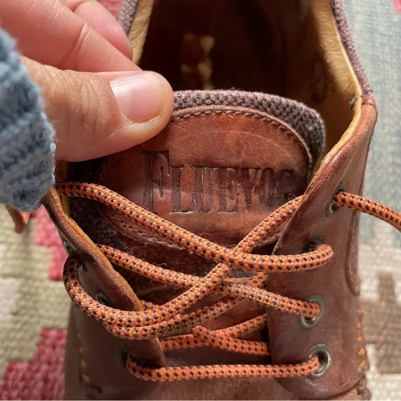 Mens Fluevog bankers size 9 Oxford lace up unique shoes