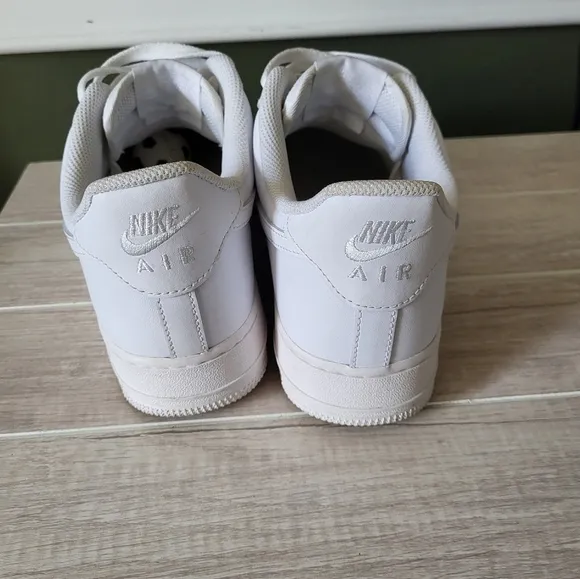 Mens Nike Air Force 1 '07 White Size 10 Shoes Low Top Sneakers