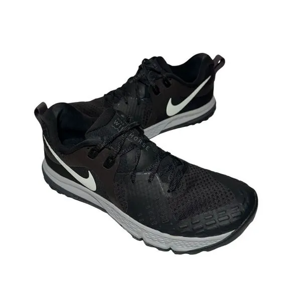 Men’s Nike trail wild horse athletic shoes size 8.5 black