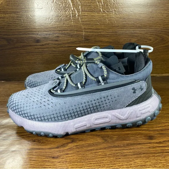 Mens Trail Running Shoes size 11